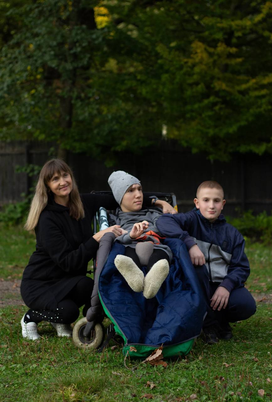 Алла та діти